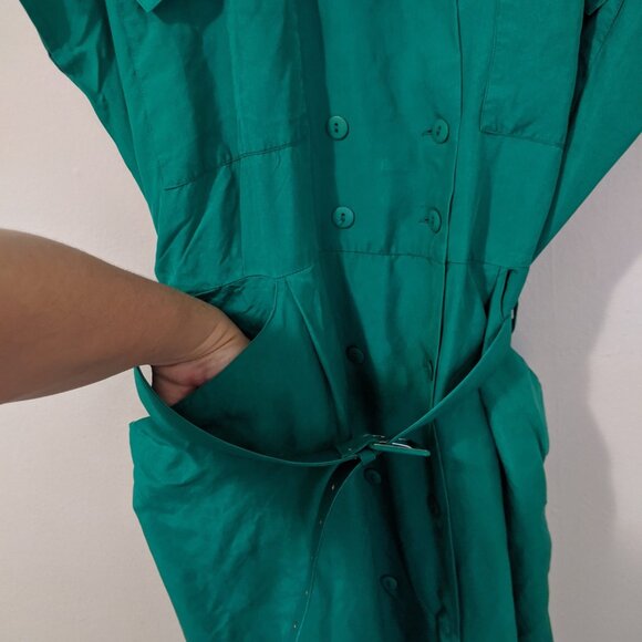 100% silk vintage Christmas green dress, lightweight modest - Picture 7 of 8